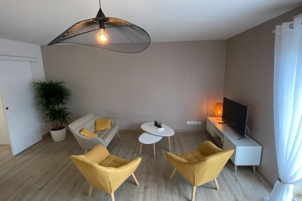 Appartement Maison En Duplex 80M² Jardin Terrasse Saint-Julien-les-Villas Exterior photo